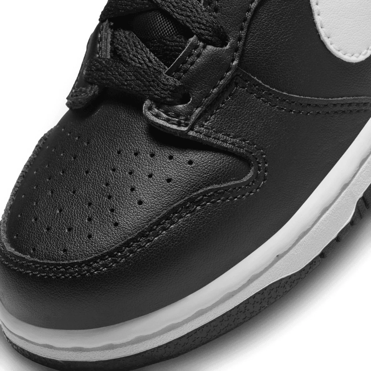 Kid's Dunk Low 'Black Panda 2.0' - Image 7