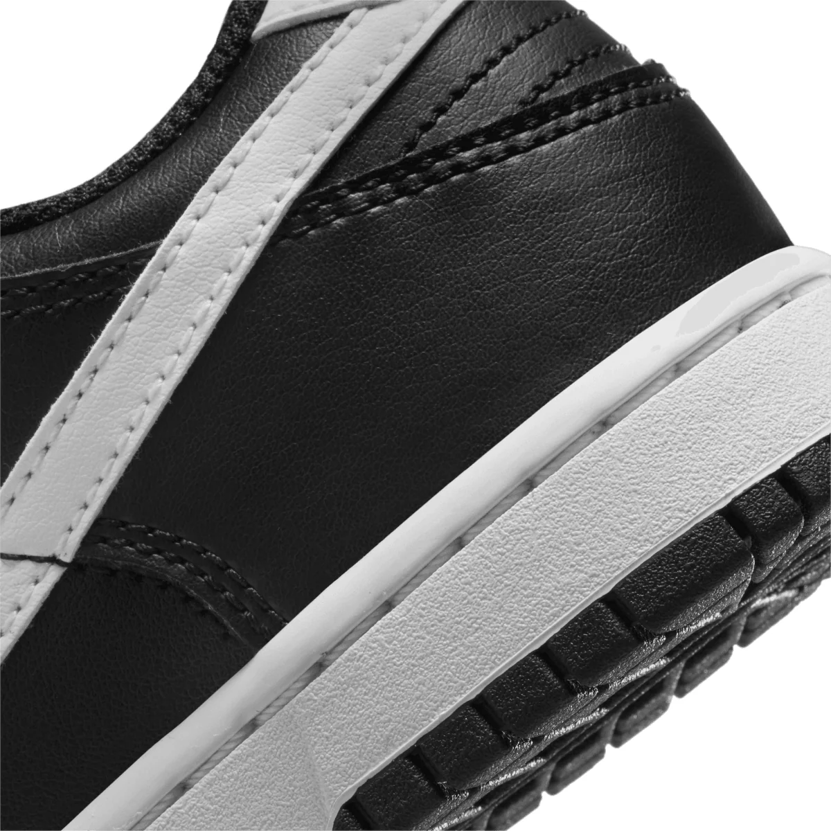 Kid's Dunk Low 'Black Panda 2.0' - Image 8