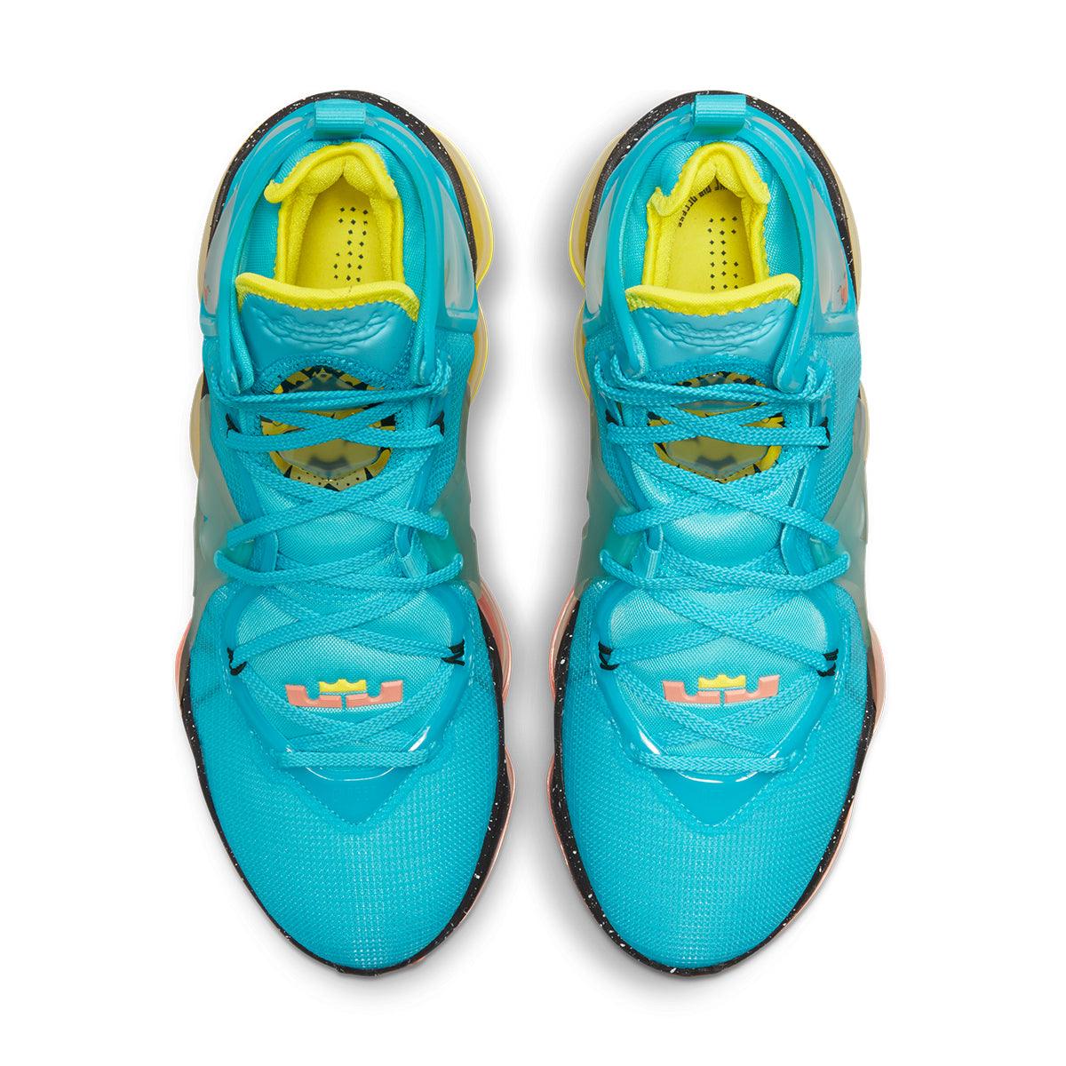 LeBron 19 'Christmas' - Image 5